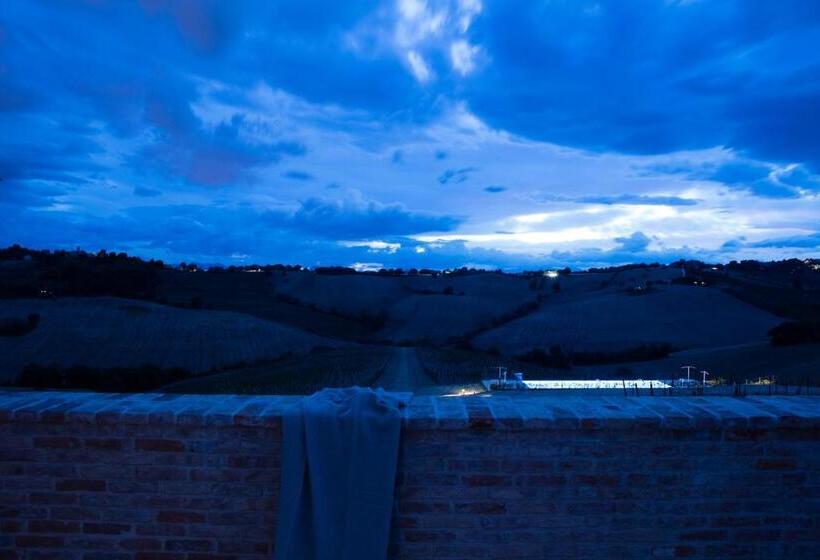 سوئیت جونیور با تراس, Filodivino Wine Resort & Spa