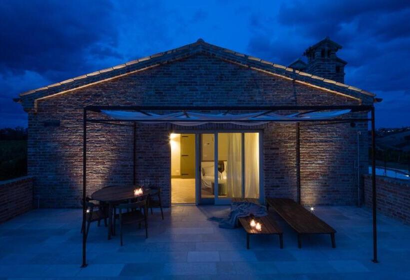 سوئیت جونیور با تراس, Filodivino Wine Resort & Spa
