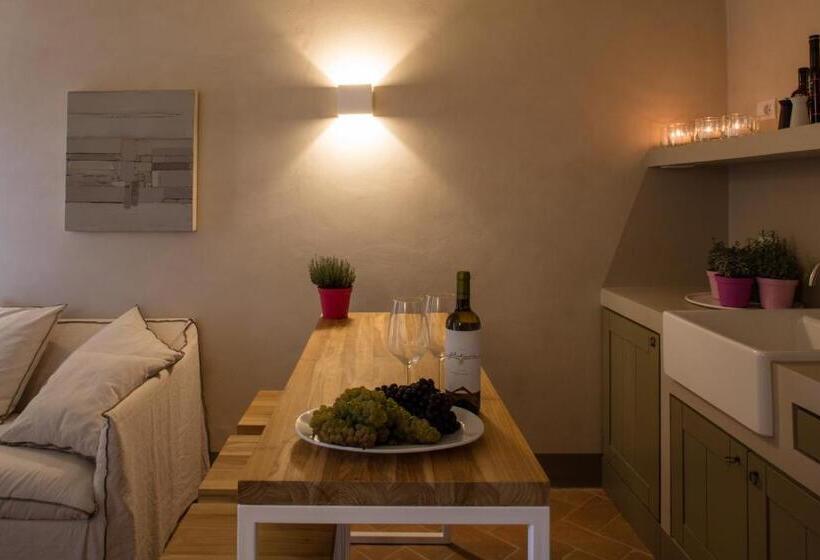 سوییت خانوادگی, Filodivino Wine Resort & Spa