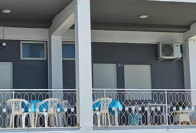اتاق استاندارد با چشم‌انداز دریا, Da Angelo