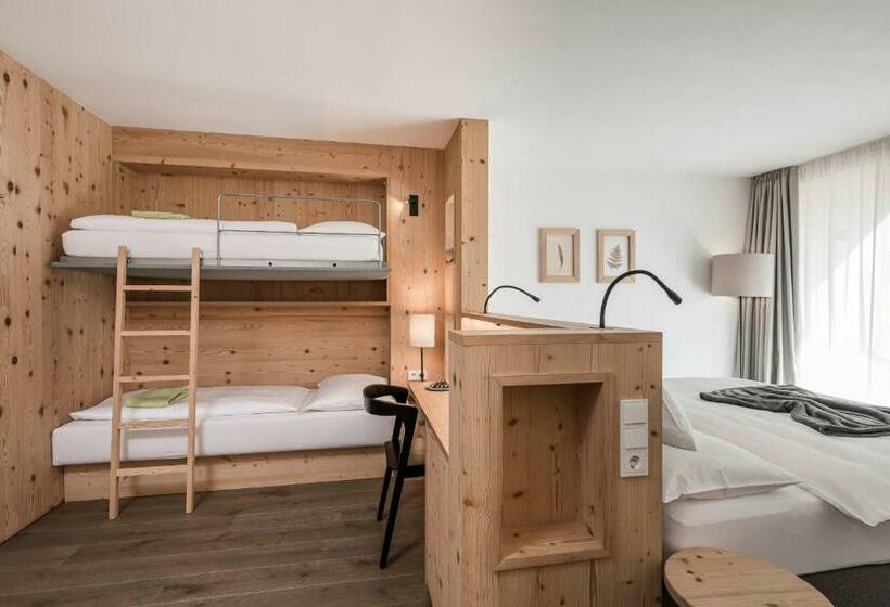 اتاق لوکس با بالکن, Feuerstein Nature Family Resort