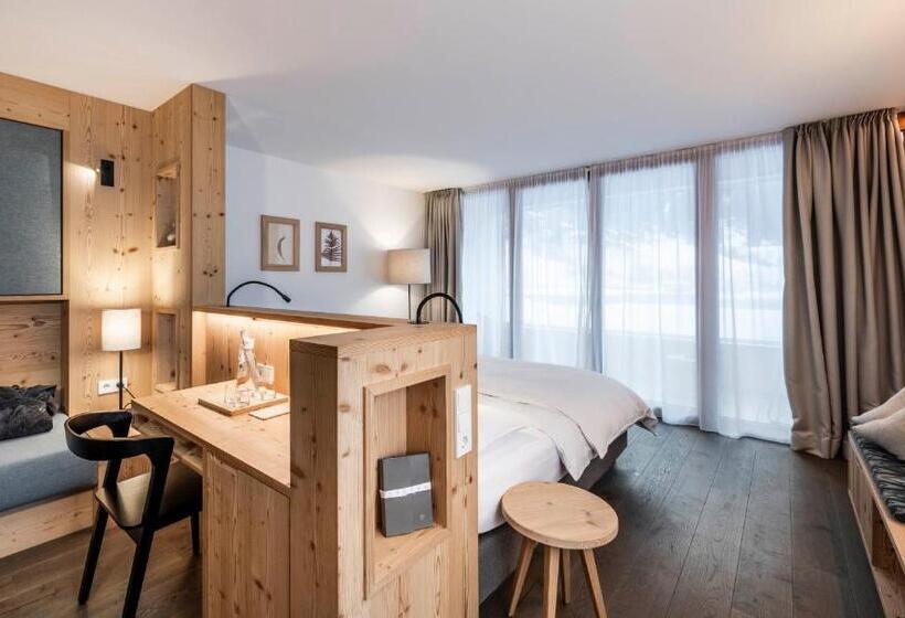 اتاق لوکس با بالکن, Feuerstein Nature Family Resort