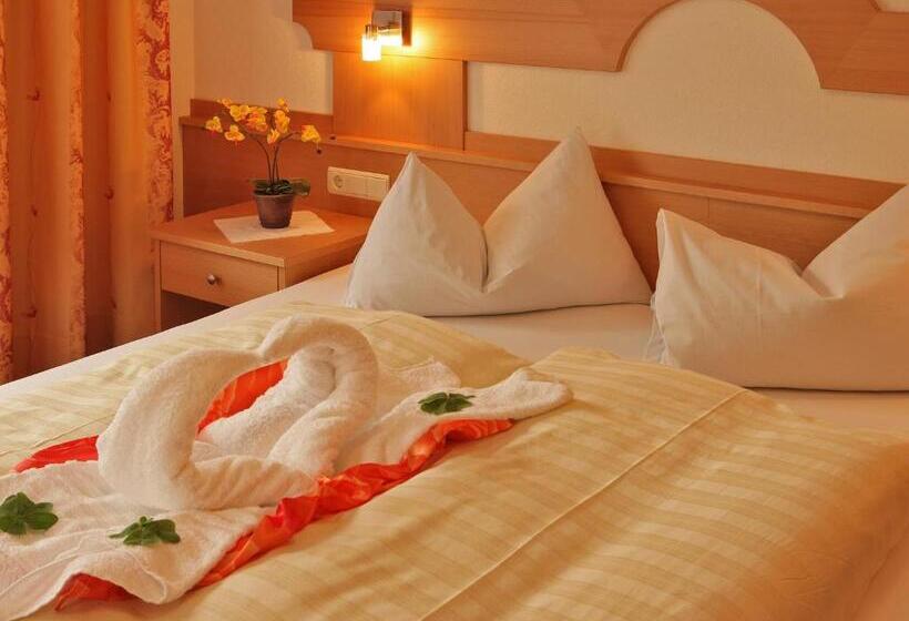 Comfort room with balcony, Gisserhof