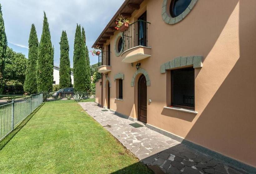 اتاق استاندارد, Relais Villaggio Azzurro
