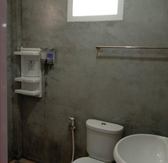 اتاق استاندارد با چشم‌انداز باغ, Green Happy Homestay