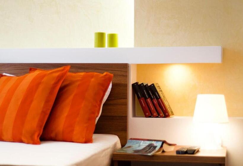 آپارتمان 2 خوابه با تراس, 6 Apartments