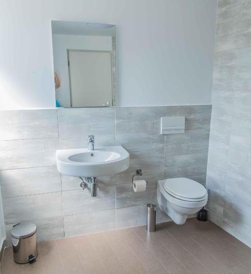 آپارتمان 1 خوابه, 6 Apartments