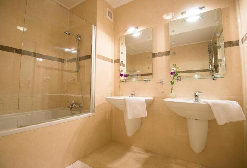 آپارتمان 2 خوابه با تراس, 6 Apartments