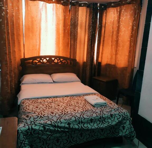 اتاق لوکس, Hostal Ajavi Del Sur