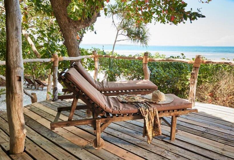 اتاق استاندارد با چشم‌انداز دریا, Fundu Lagoon