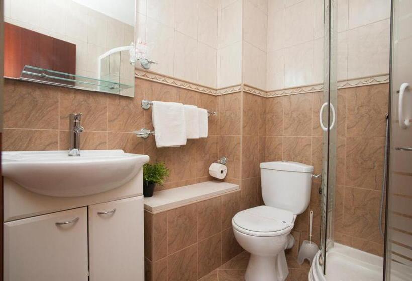استودیو استاندارد با چشم‌انداز دریا, Guest House Medin