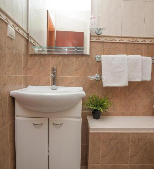 استودیو استاندارد با چشم‌انداز دریا, Guest House Medin
