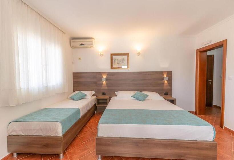 استودیو استاندارد با چشم‌انداز دریا, Guest House Medin