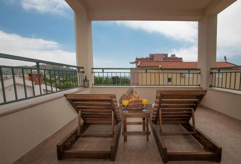 استودیوی استاندارد با چشم‌انداز دریا, Guest House Medin