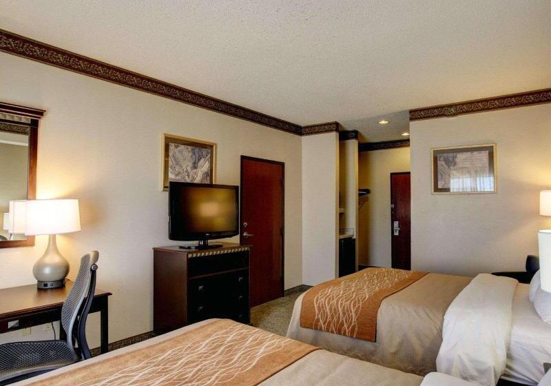 اتاق استاندارد با تخت دو نفره بزرگ, Fairmont Windsor Park