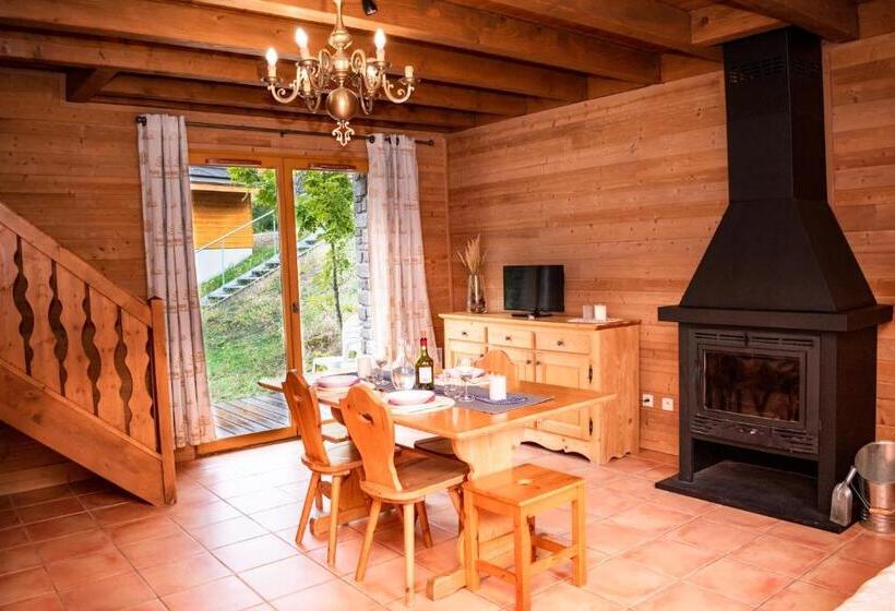 کلبه ییلاقی, Chalets De Praroustan By Actisource