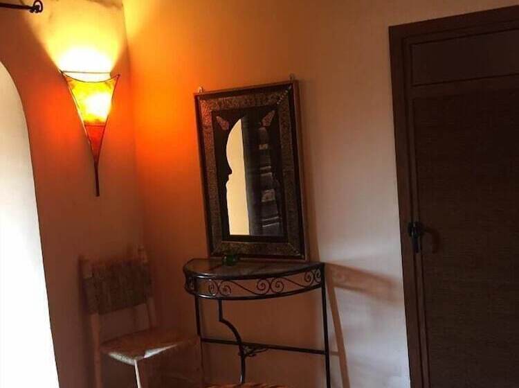 Chambre Triple Standard, Auberge Famille Benmoro