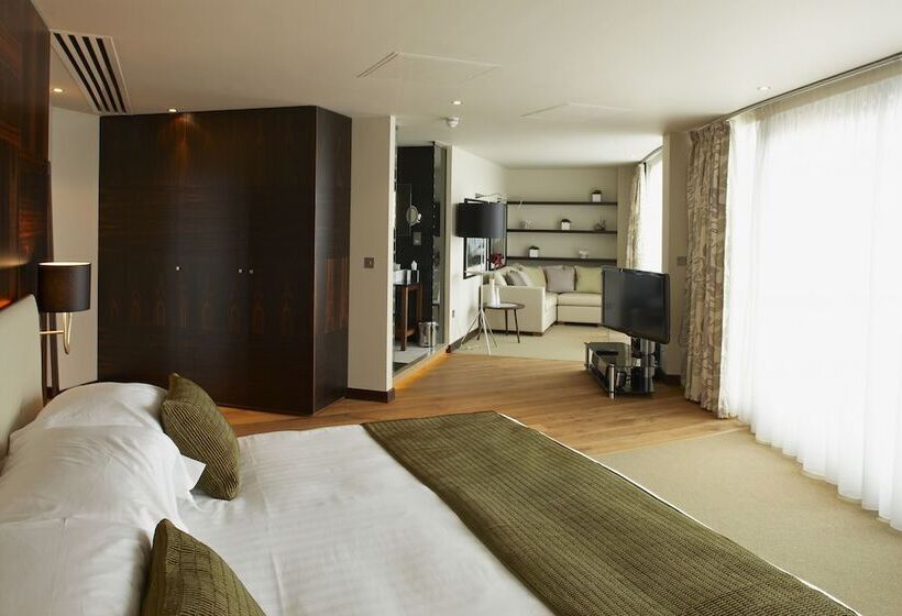 Suite, Abode Chester