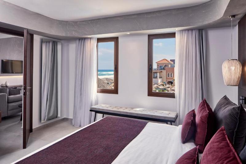 اتاق خانوادگی, Atlantica Caldera Palace