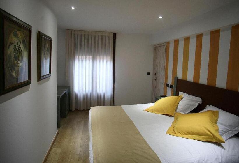 اتاق استاندارد با بالکن, Boutique Hotel Castilla