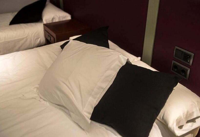 اتاق خانوادگی, Boutique Hotel Castilla