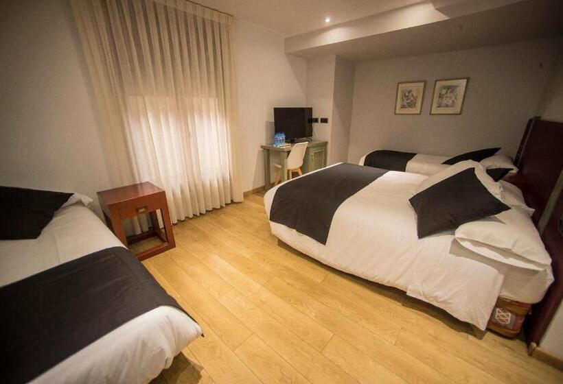 اتاق خانوادگی, Boutique Hotel Castilla