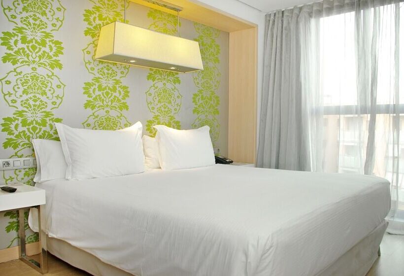 اتاق استاندارد با تخت دوبل, Doubletree By Hilton  Girona