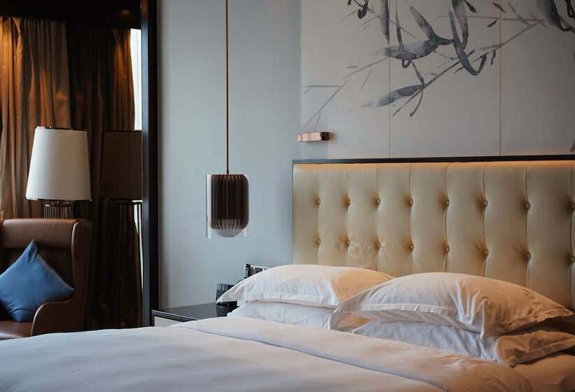 Quarto Standard Cama King, Hilton Shenzhen Futian