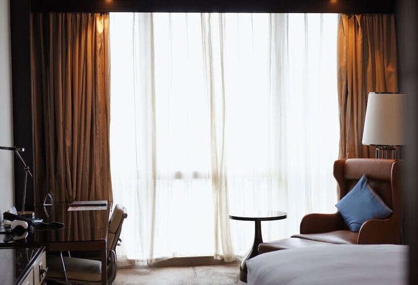 اتاق لوکس با تخت بزرگ, Hilton Shenzhen Futian
