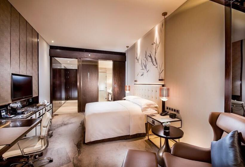 اتاق لوکس با تخت بزرگ, Hilton Shenzhen Futian