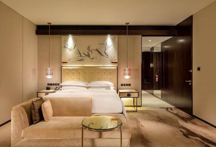سوئیت با تخت بزرگ, Hilton Shenzhen Futian