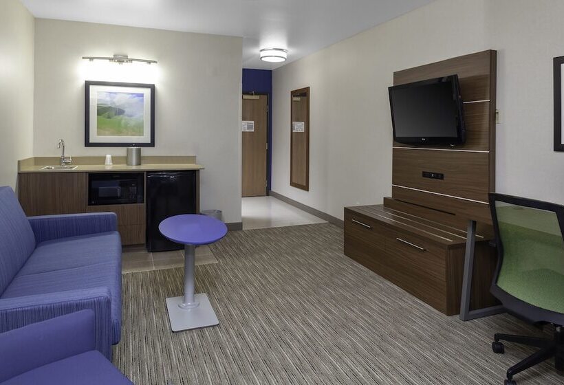 Suite, Holiday Inn Express  & Suites Coeur D Alene I90 Exit 11