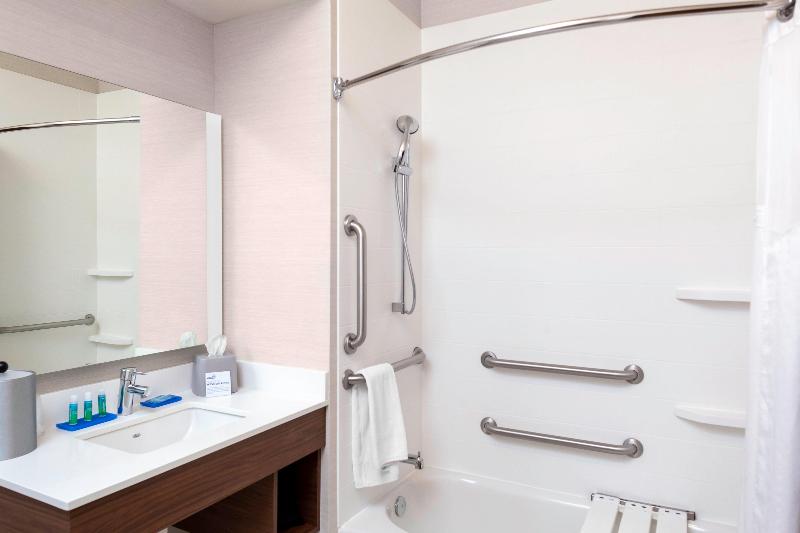اتاق استاندارد با تخت بزرگ, Holiday Inn Express Hotel & Suites Coeur D Alene I 90 Exit 11, An Ihg