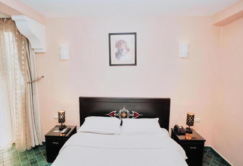 اتاق استاندارد یک نفره, Hôtel Texuda
