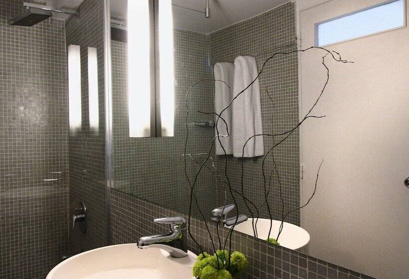 اتاق استاندارد سه نفره, Htl 9 De Julio Bsas
