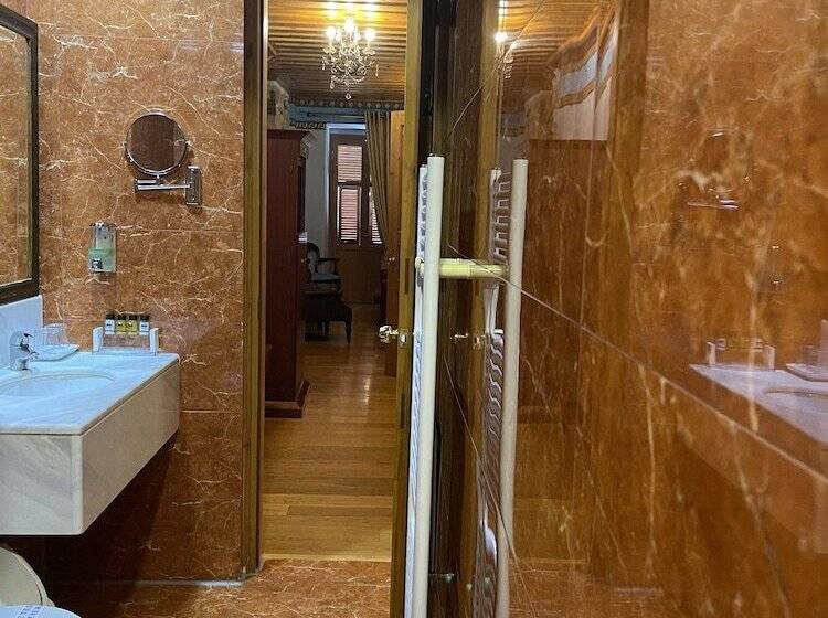 اتاق لوکس, Kyveli Suites