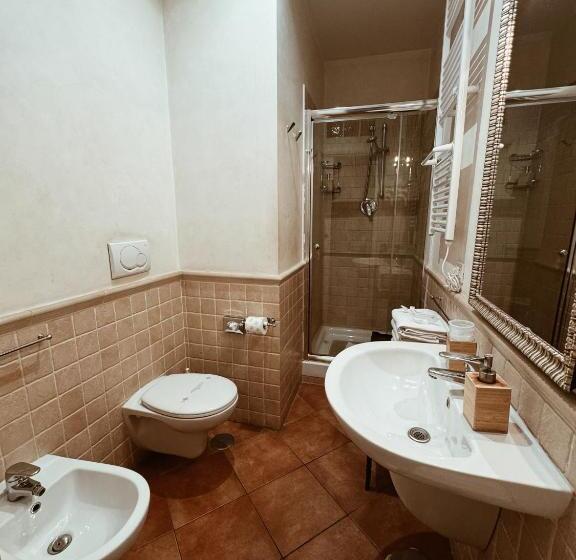 اتاق لوکس چهار تخته, Residenza Sciarra B&B