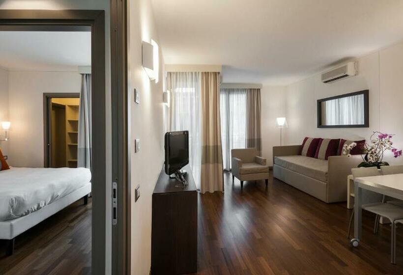 1 Sovrums Lägenhet, Ramada Plaza by Wyndham Milano