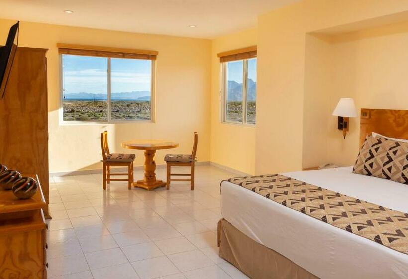 3 Bedroom Suite, Santa Fe Loreto by Villa Group
