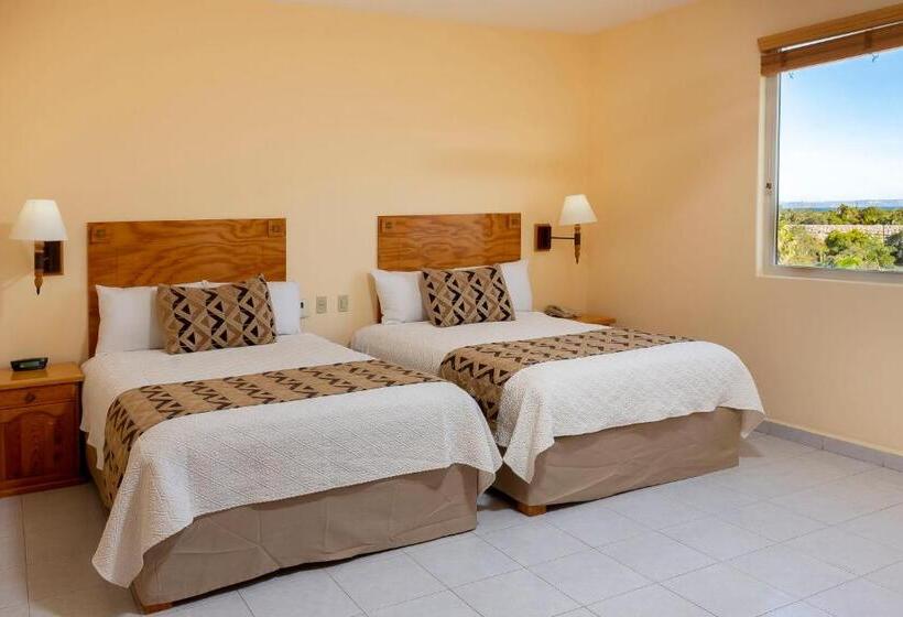 3 Bedroom Suite, Santa Fe Loreto by Villa Group