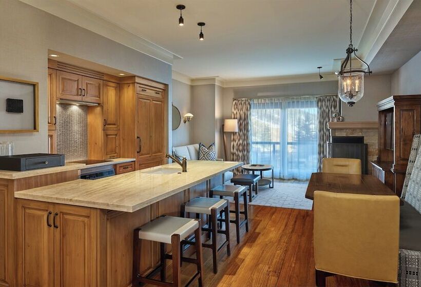 سوئیت با چشم‌انداز, St. Regis Deer Valley
