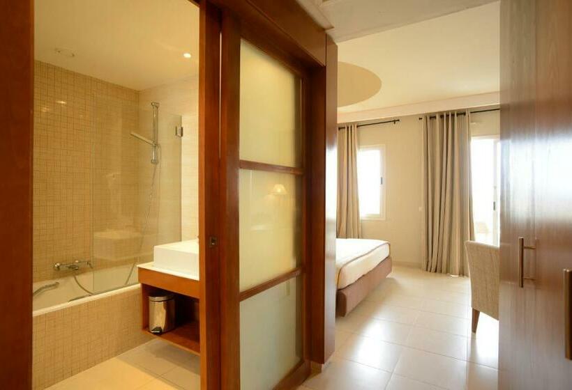 Standard Triple Room, Vincci Helios Beach