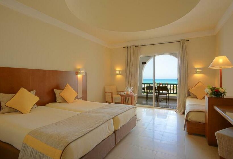 3-Bett-Standardzimmer Meerblick, Vincci Helios Beach