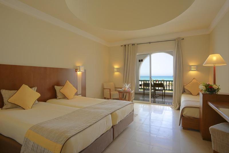 标准三人间, Vincci Helios Beach