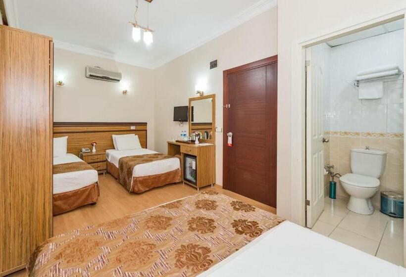 Quarto Triplo Estandar, May Hotel Istanbul