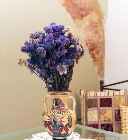 استودیوی استاندارد, Paris Hotel