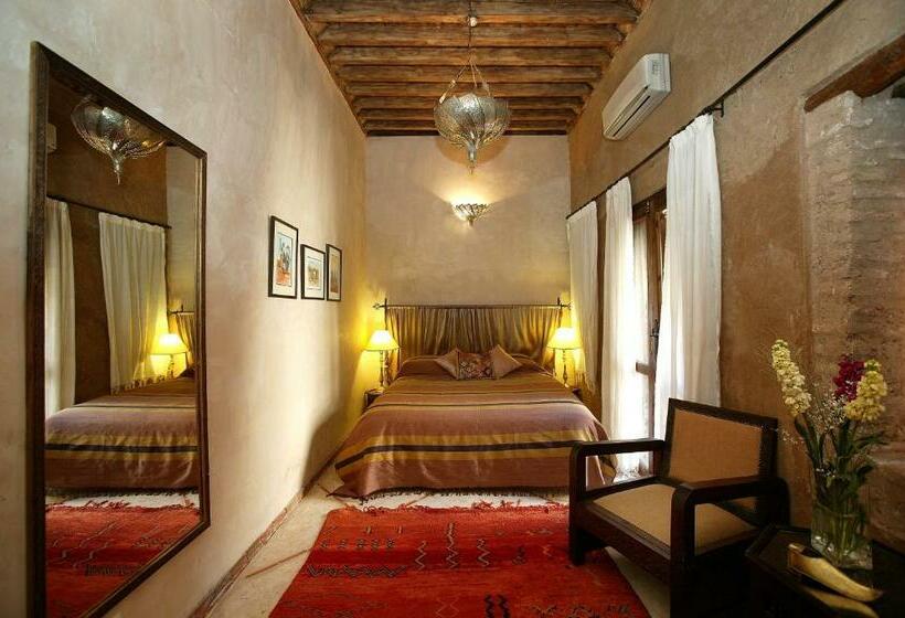 سوییت, Riad Aladdin
