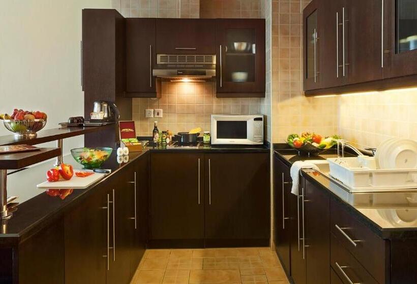 سوییت لوکس, Al Manzel Hotel Apartments