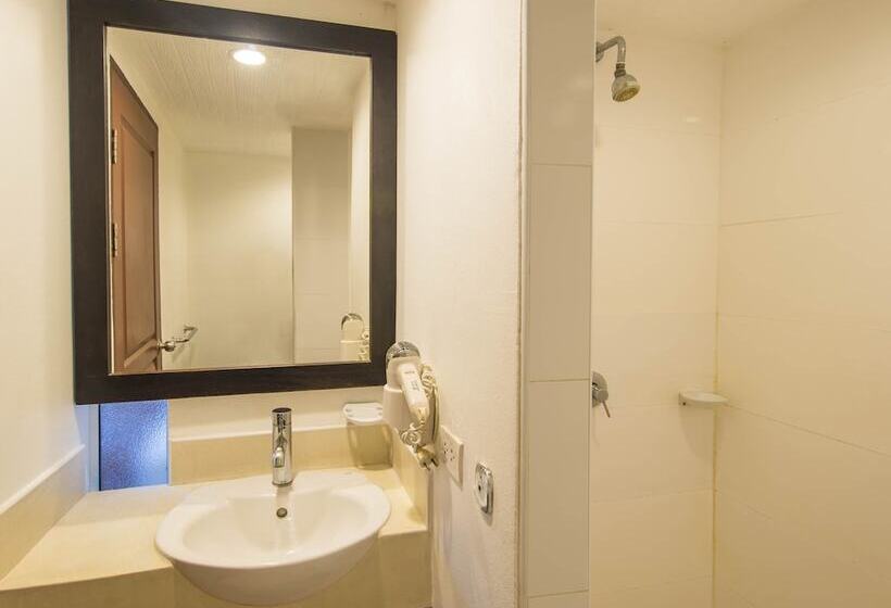 اتاق سوپریور, Aonang All Seasons Beach Resort