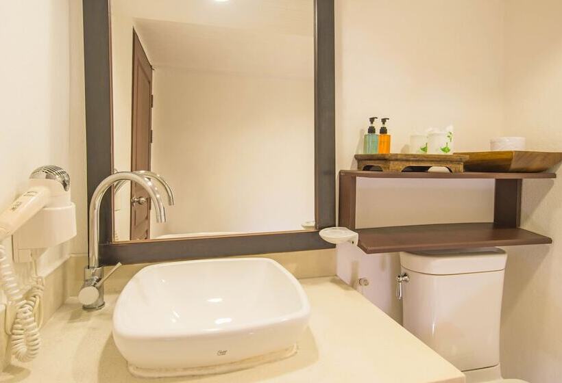 اتاق سوپریور, Aonang All Seasons Beach Resort